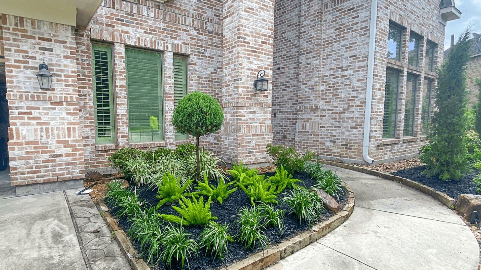 Small Texas Entryway After